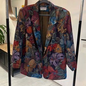 FLORAL BLAZER